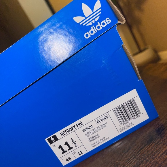 adidas Originals Retropy F90 Casual Sneakers - Picture 4 of 5